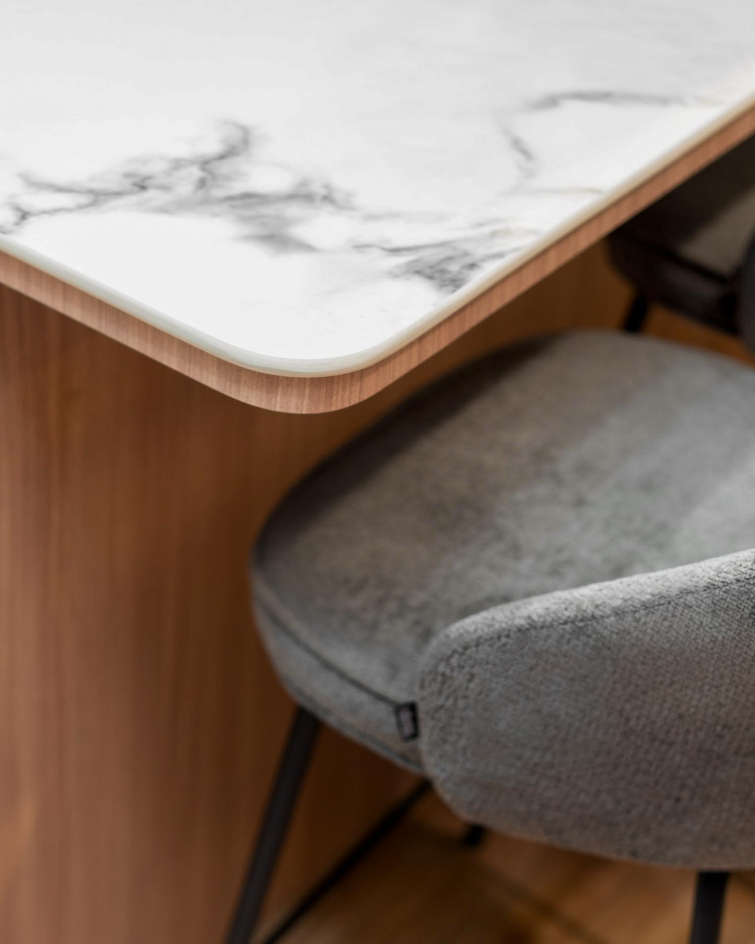 Top Table Detail
